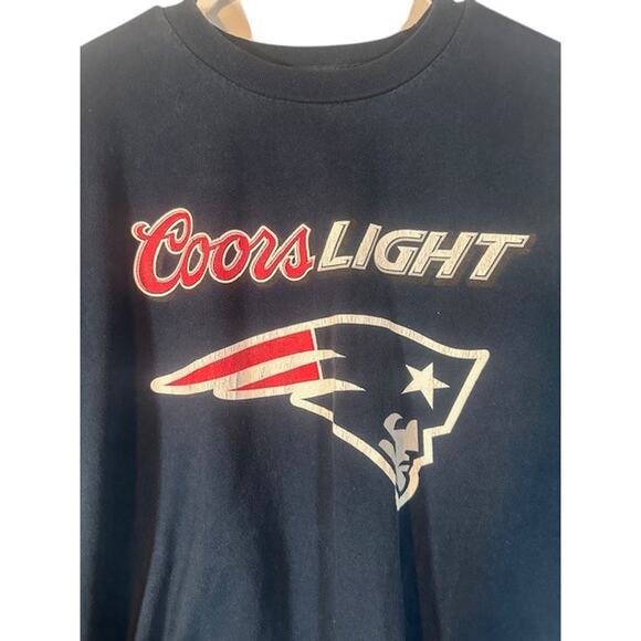 NFL Navy Blue Patriots Coors Light Long Sleeve Crew Neck T-Shirt Men Sz 2XL - Picture 3 of 6
